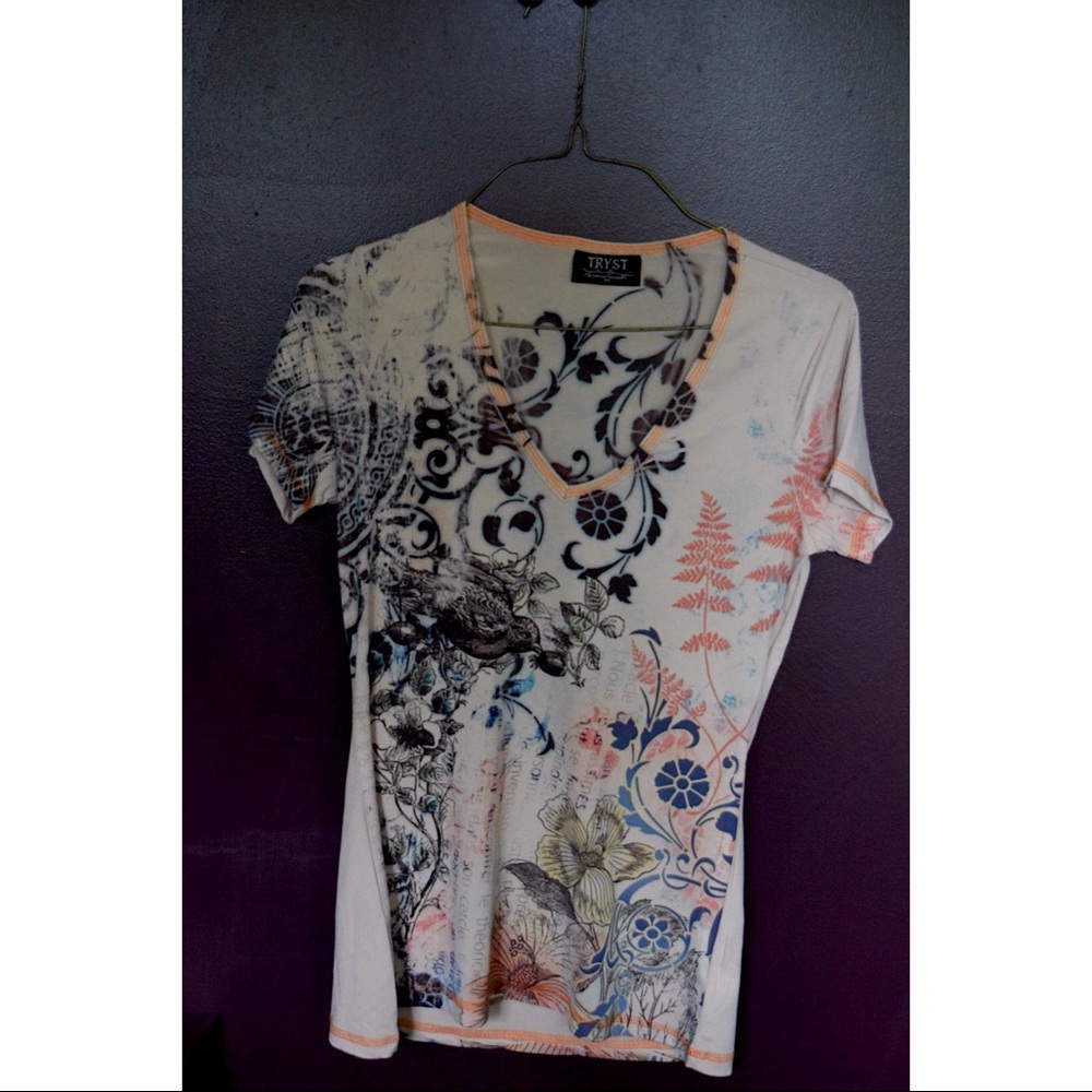Tryst Tee